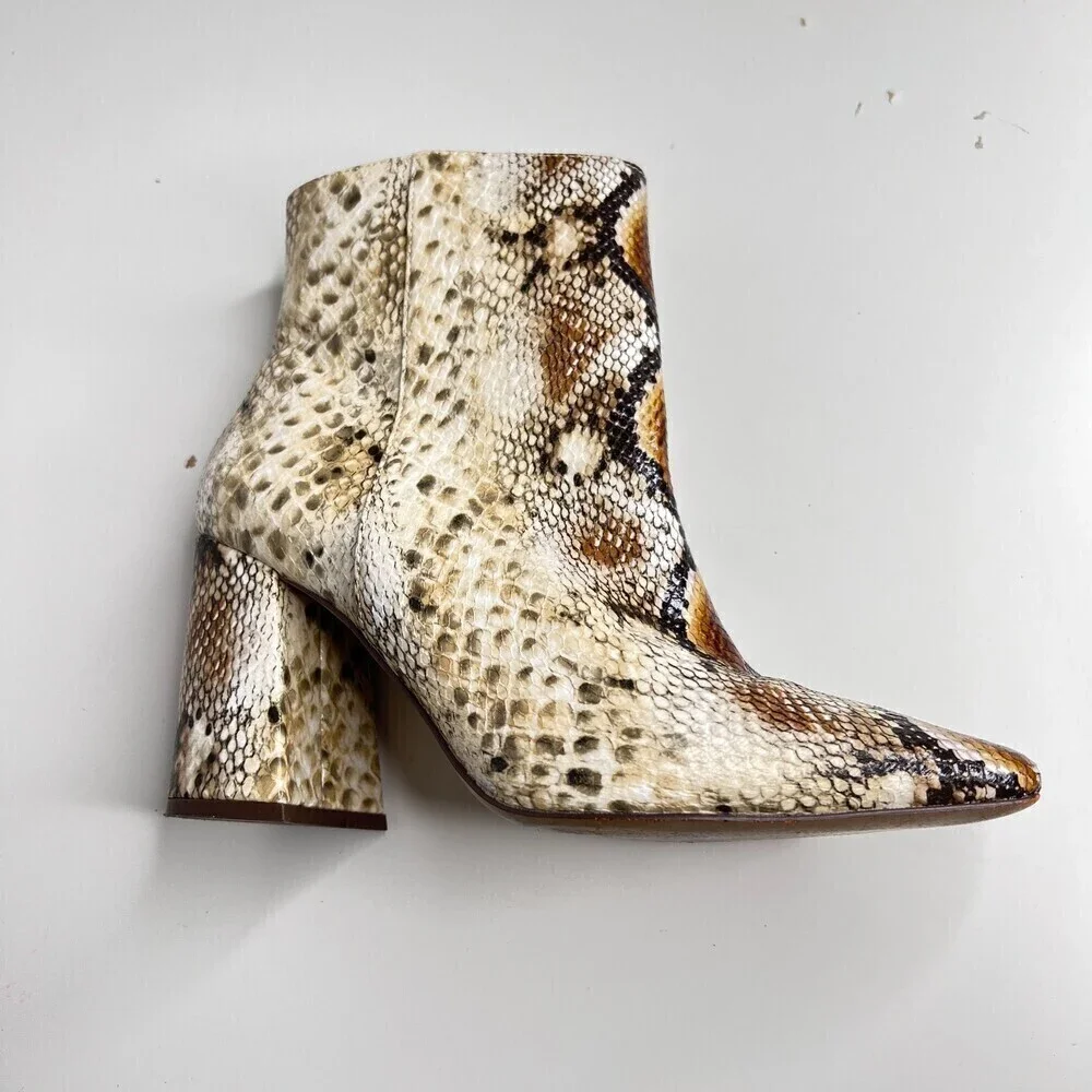 Charles David Ankle Boot print snake Women Block Heel Pointed Toe size 8.5